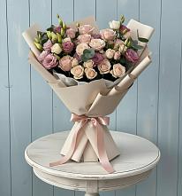 Букет цветов из:  Розы и Лизиантусы в Малых Ягурах