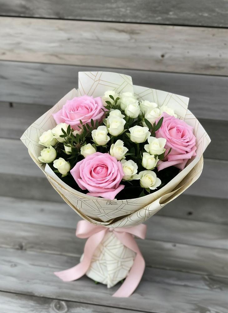Букет цветов из: Розы в Малых Ягурах