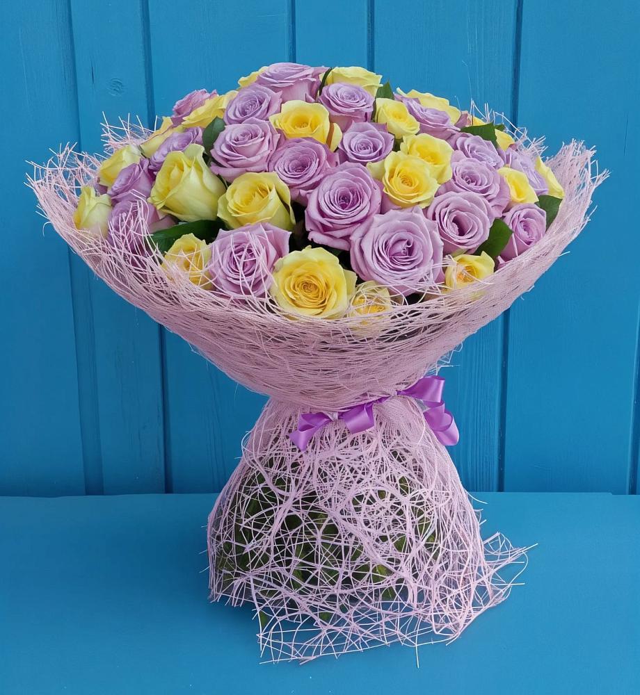 Букет 101 Волшебный Миг в Малых Ягурах