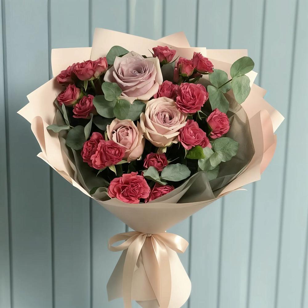Букет цветов из: Гвоздики и Розы в Малых Ягурах
