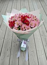 Букет цветов из:  Альстромерии #REPLACE_PRED# Малых Ягурах