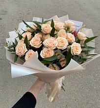 Букет Кремовые розы Латте в Малых Ягурах