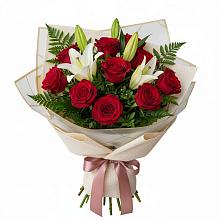 Букет цветов из:  Лилии и Розы в Малых Ягурах