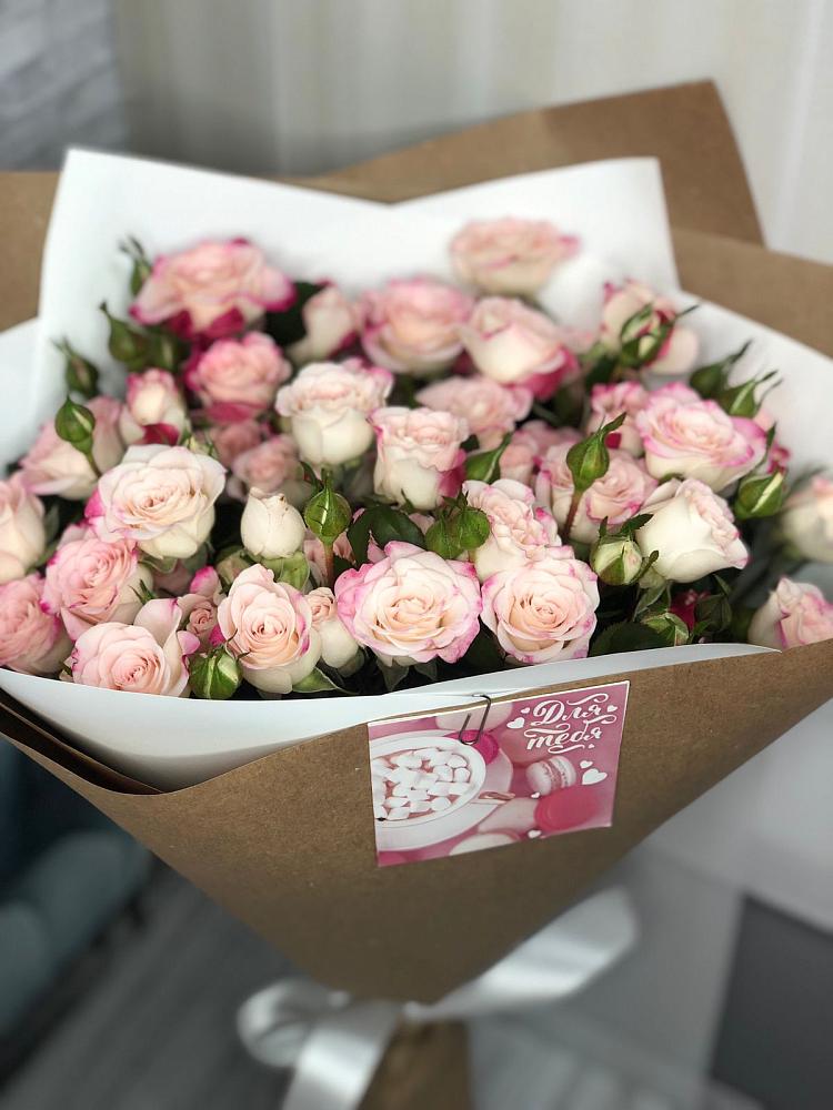 Букет цветов из: Розы в Малых Ягурах