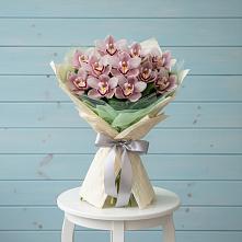 Букет цветов из:  Орхидеи и Розы #REPLACE_PRED# Малых Ягурах