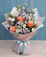 Букет цветов из:  Лизиантусы, Розы, Альстромерии и Гипсофила в Малых Ягурах