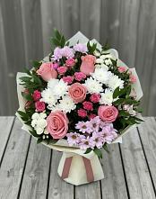 Букет цветов из:  Альстромерии, Гвоздики, Розы и Хризантемы #REPLACE_PRED# Малых Ягурах
