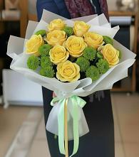 Букет цветов из:  Хризантемы и Розы в Малых Ягурах