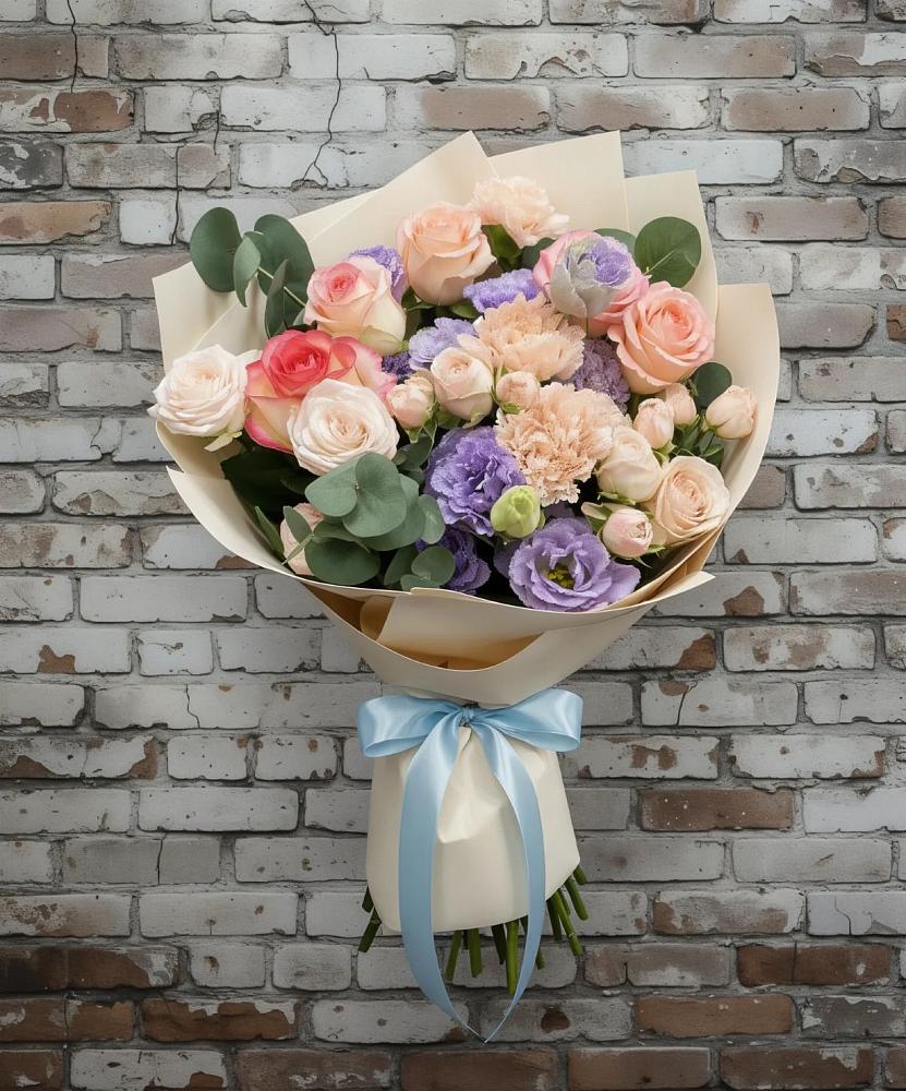 Букет цветов из: Розы, Лизиантусы и Гвоздики в Малых Ягурах