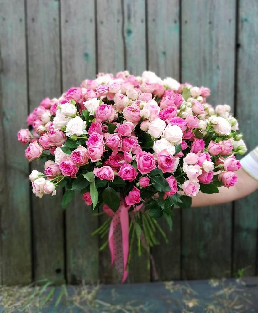 Букет Розовые кустовые розы Натали и Лав Лидия в Малых Ягурах