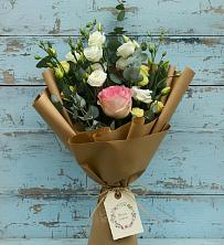 Букет цветов из:  Розы и Лизиантусы в Малых Ягурах